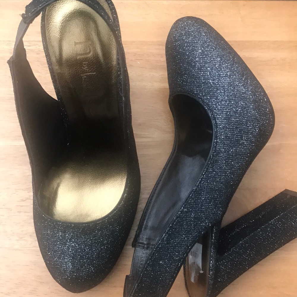 Metallic 4inch sling back size 6 - Picture 2 of 2